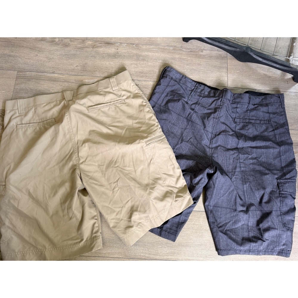 Mens Shorts Bundle Callaway Golf Khaki 36 Tony Hawk Cargo Grey 38 Bundle - Picture 5 of 5